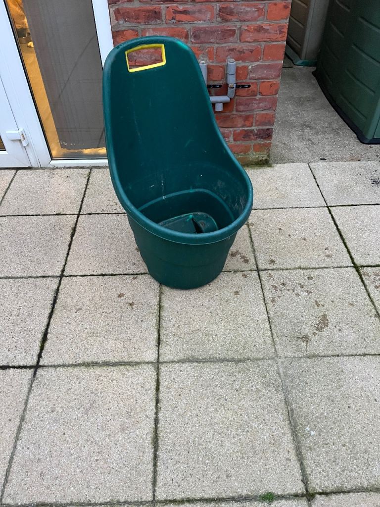 Garden barrow