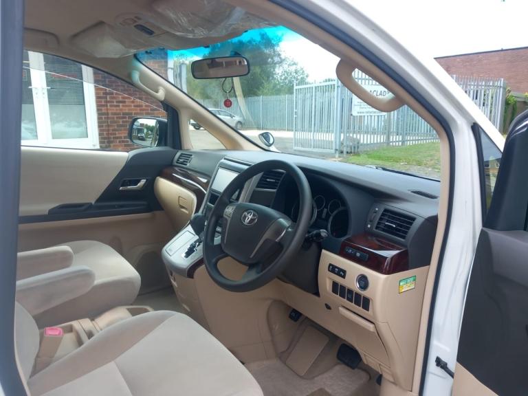 2012 Toyota Vellfire 2.4 Automatic Luxury People Carrier MPV Petrol Automatic