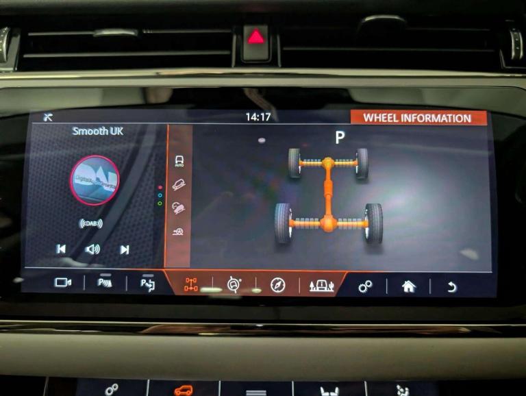 2020 Land Rover Range Rover Evoque 2.0 D180 MHEV R-Dynamic SE Auto 4WD Euro 6 (s/s) 5dr ESTATE Di...