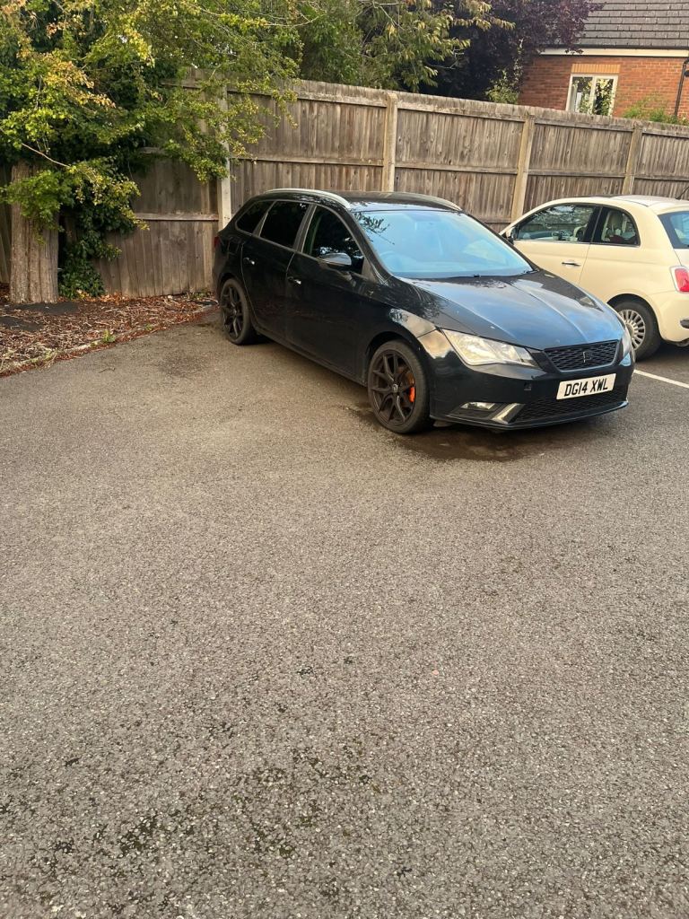 2014 SEAT LEON MK3 1.6 TDI AUTO BREAKING FOR SPARES OR REPAIRS 
