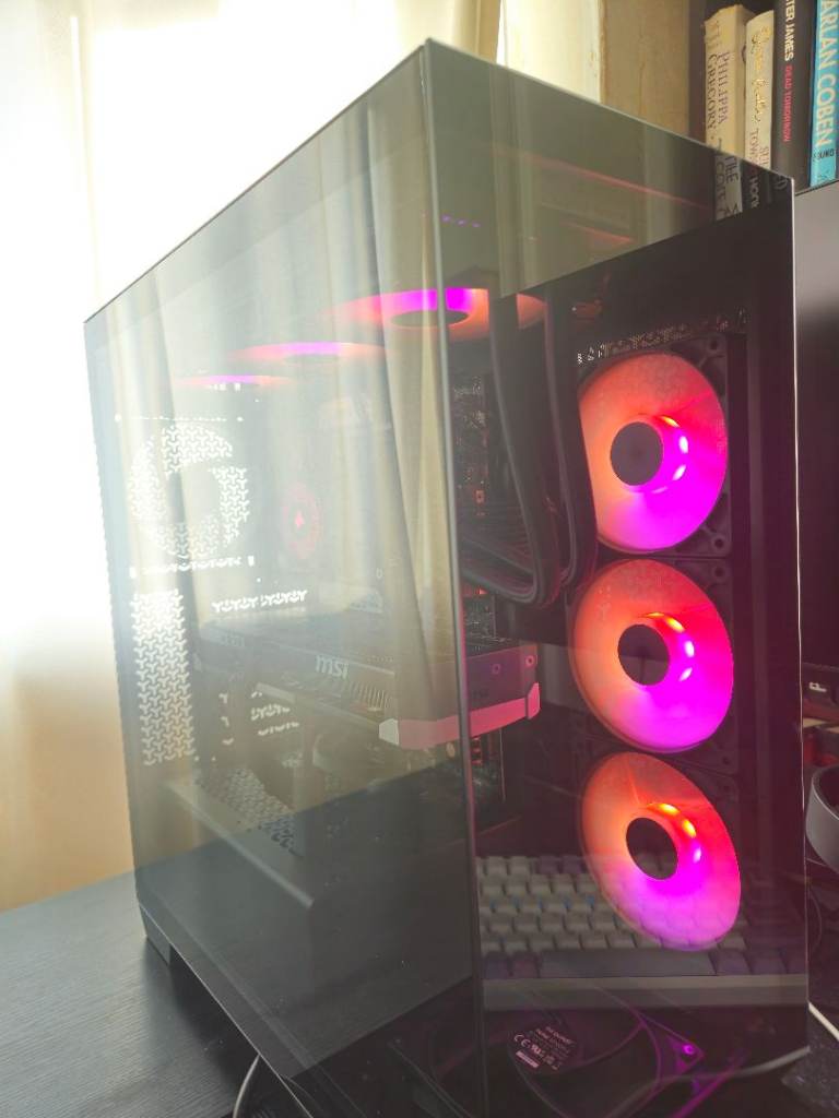 High-End Gaming PC Bundle - RTX 5070TI Ryzen 7 9800X3D