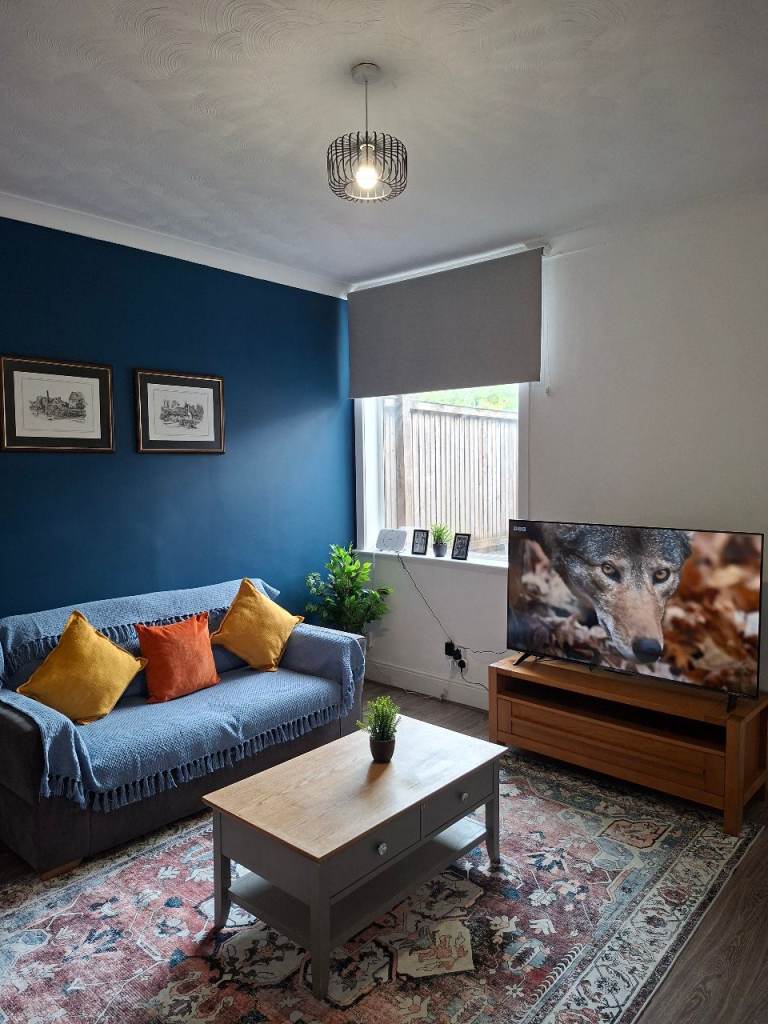 4 bedroom & 2 bathroom property - Pool table - Pets Welcome