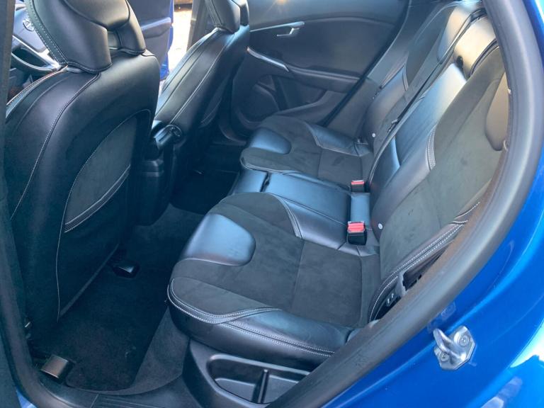 2016 Volvo V40 D2 [120] R DESIGN Nav Plus 5dr HATCHBACK DIESEL Manual