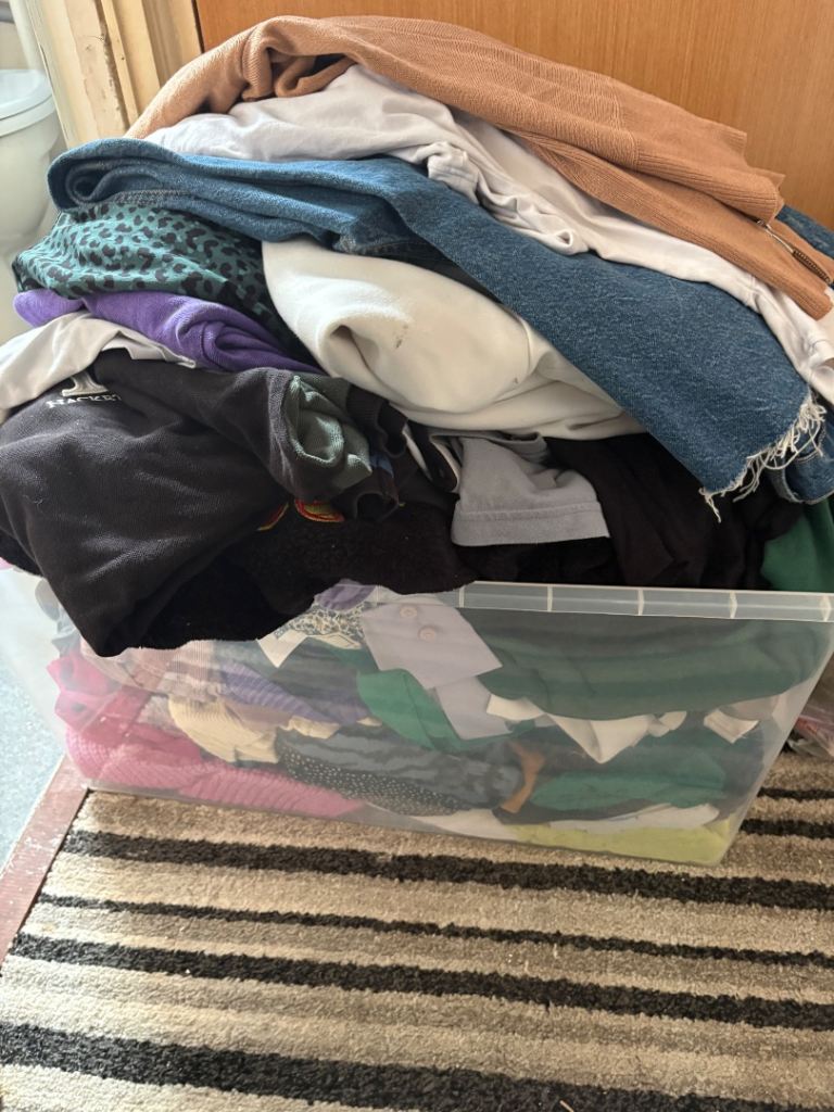 Massive bundle of clothes mixed sizes and woman’s mens kids etc £150 no offers can post if needed