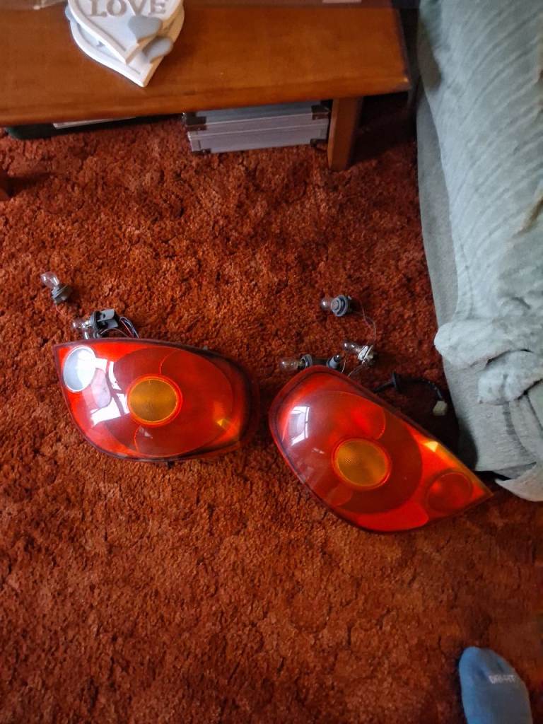 2003 daewoo matiz tailights 