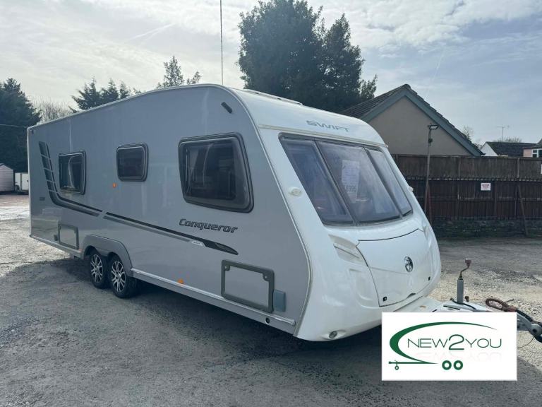 2010 Swift CONQUEROR 630 4 Berth FIXED BED Caravan - STOCK H044