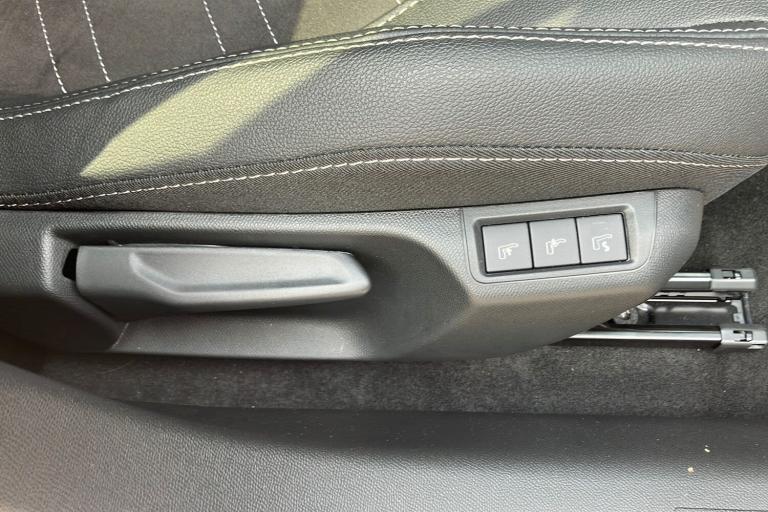  Vauxhall Corsa Electric 50kWh Ultimate Hatchback 5dr Electric Auto 136 ps