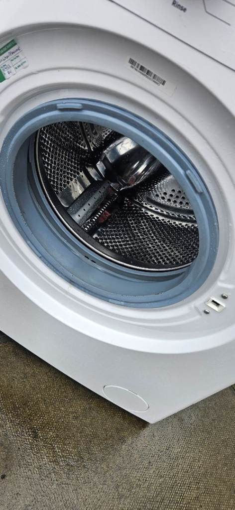 Electra W1042CF1W Washing Machine – Good Condition, Safety Tested