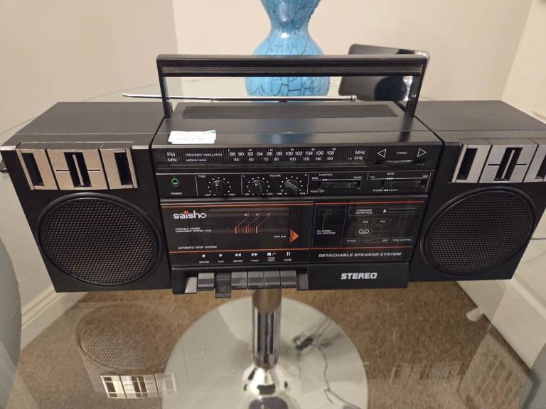 Ghetto blaster from the 80s fully working 