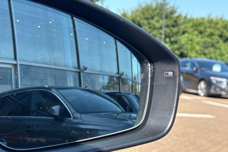 2024 Audi Q6 e-tron 100kWh S line SUV 5dr Electric Auto quattro (388 ps) ESTATE Electric Automatic