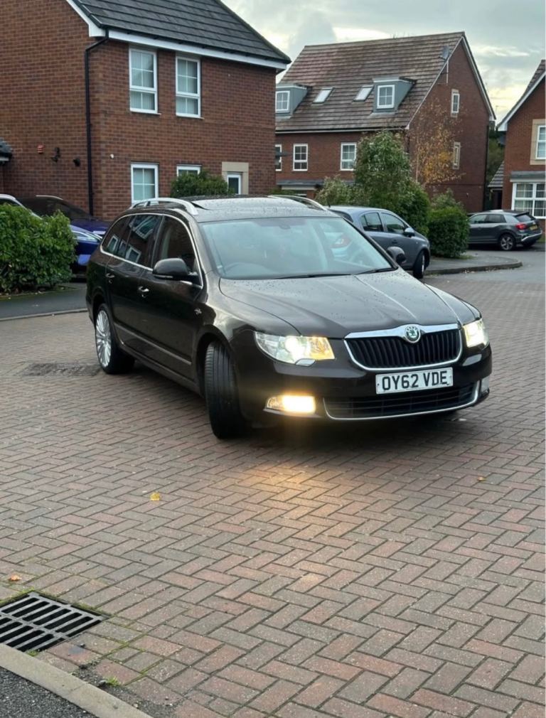Skoda, SUPERB, Estate, 2012, Semi-Auto, 1968 (cc), 5 doors