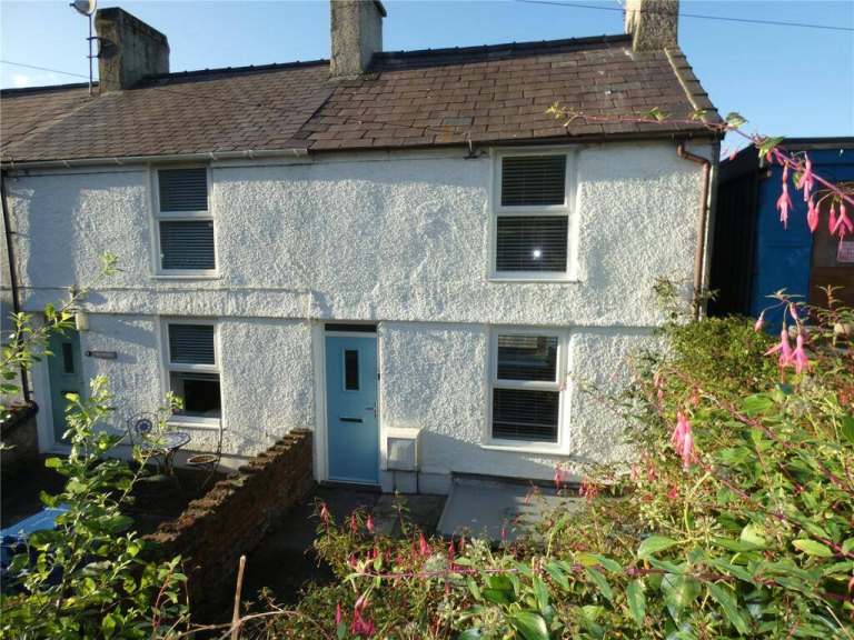 2 bed house for rent
