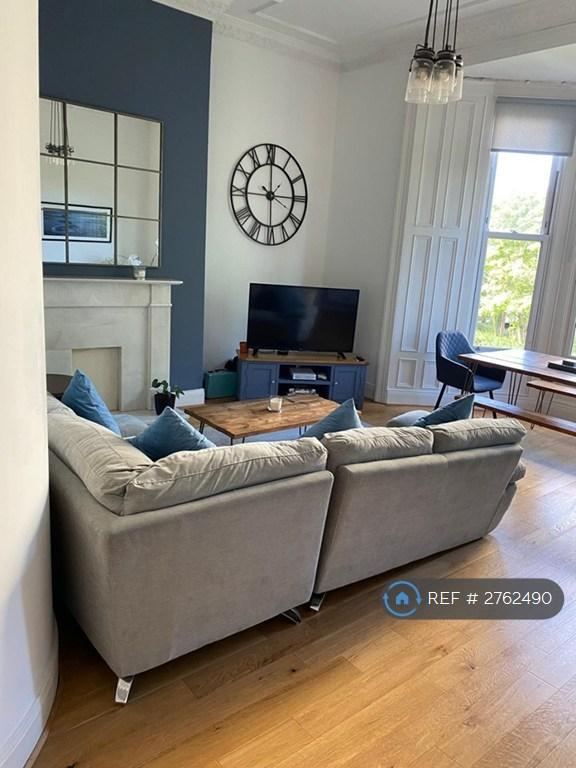 2 bedroom flat in Osborne Terrace, Newcastle Upon Tyne, NE2 (2 bed) (#2762490)
