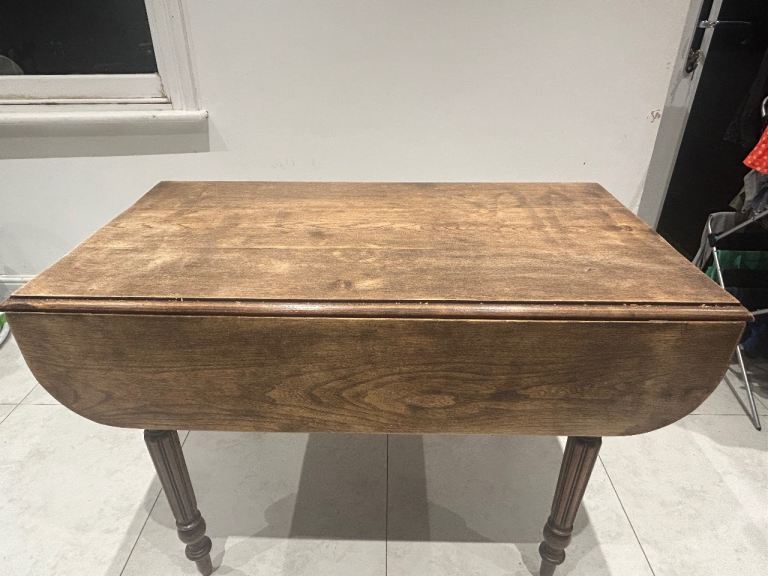 Drop leaf table with six chairs