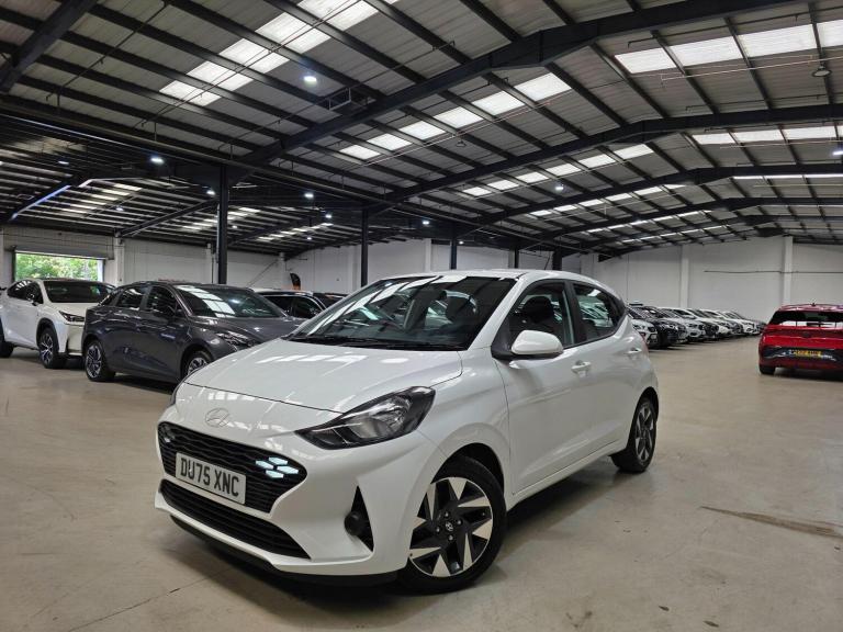 2025 Hyundai i10 1.0 Advance Auto Euro 6 (s/s) 5dr HATCHBACK Petrol Automatic