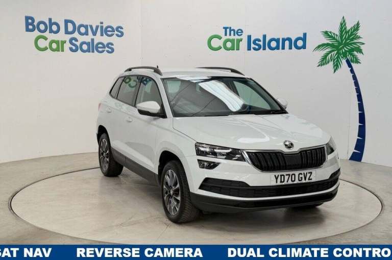 2020 70 SKODA KAROQ 1.0 TSI SE DRIVE SUV 5DR PETROL MANUAL EURO 6 (S/S) (115 PS)