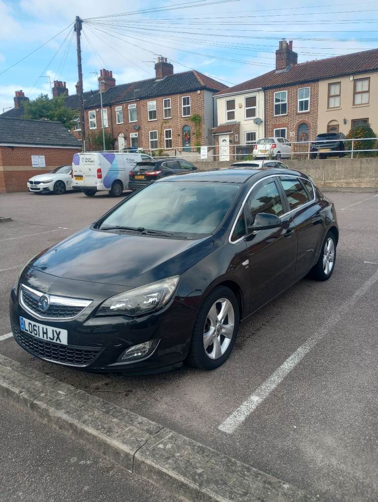 Vauxhall, ASTRA, Hatchback, 2012, Manual, 1956 (cc), 5 doors