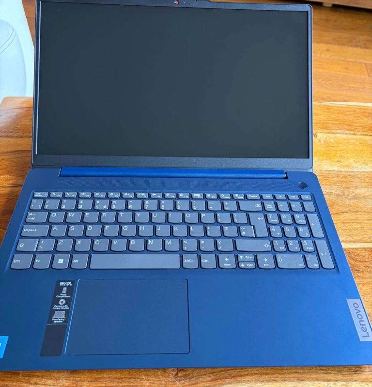 NEW Lenovo IdeaPad Slim 3 15.6” blue Laptop – Intel N100 – 128GB UFS 