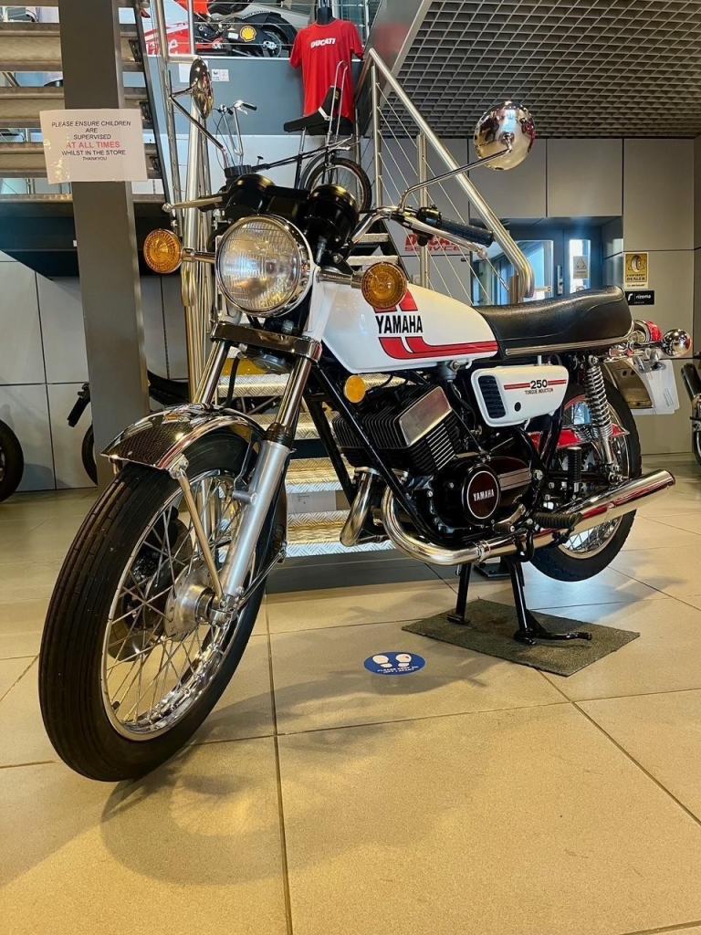 *SOLD* 1974 YAMAHA RD 250 - FULL ENGINE REBUILD - MATCHING NO.S