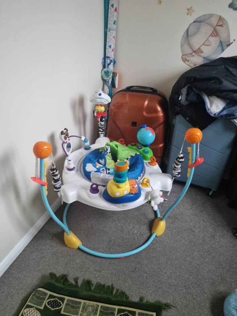 Babies high chair and bouncer