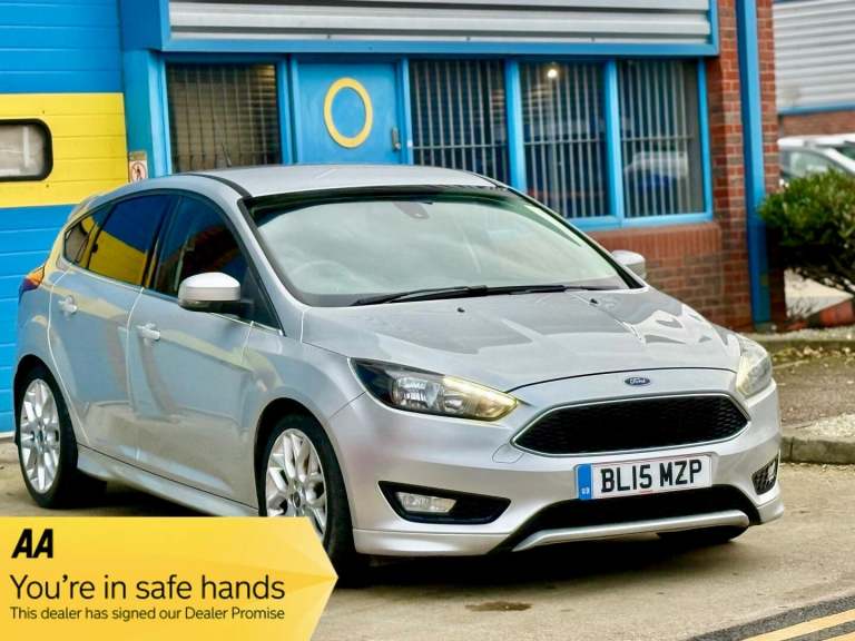 2015 Ford Focus 1.0 EcoBoost 125 Zetec S 5dr HATCHBACK PETROL Manual