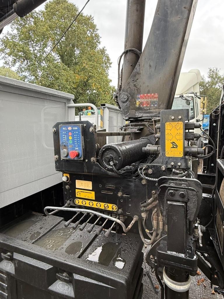 2014 DAF CF 330 DROPSIDE WITH HMF 1420 FOLD AWAY CRANE 
