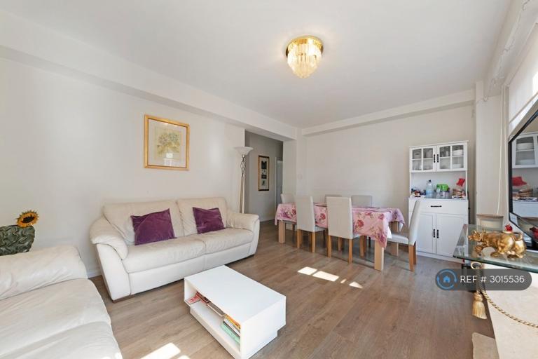 2 bedroom flat in Apsley House, London, NW8 (2 bed) (#3015536)