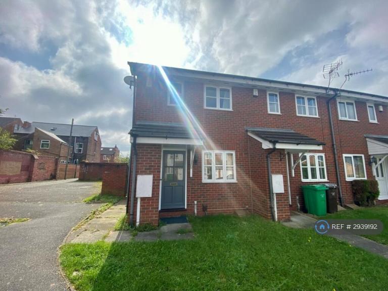 2 bedroom house in Sandpiper Way, Lenton, Nottingham, NG7 (2 bed) (#2939192)