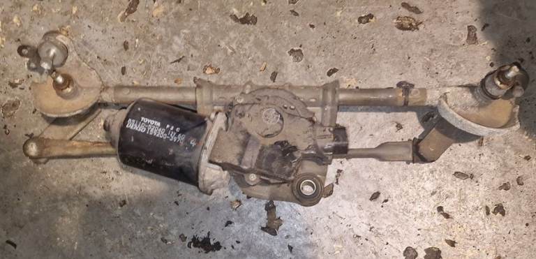 Toyota Yaris Front Wiper Motor And Linkage 85110-5204,0 2004