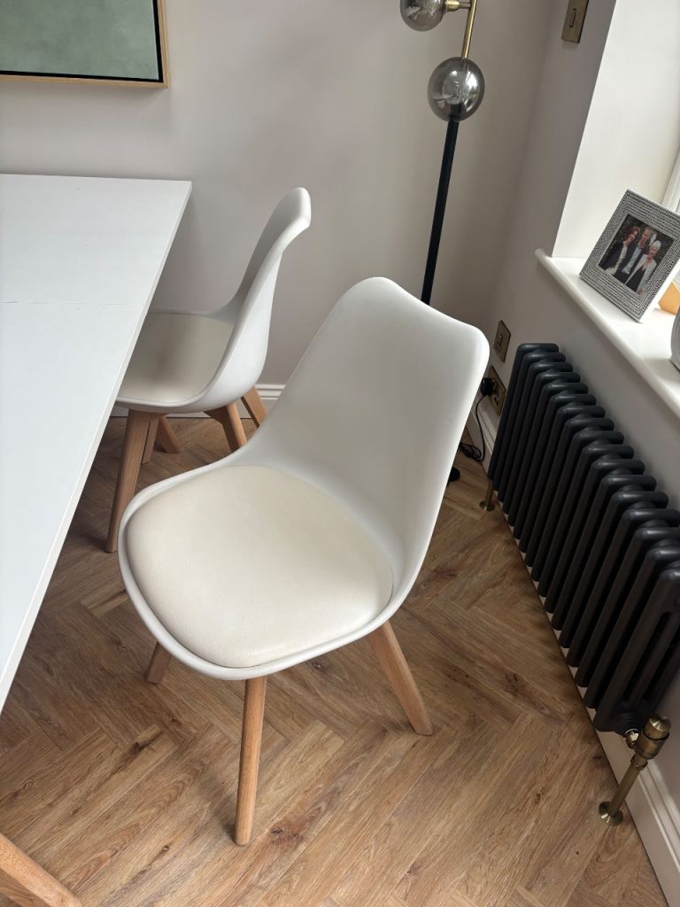 4 white Habitat Jerry Dining Chairs 