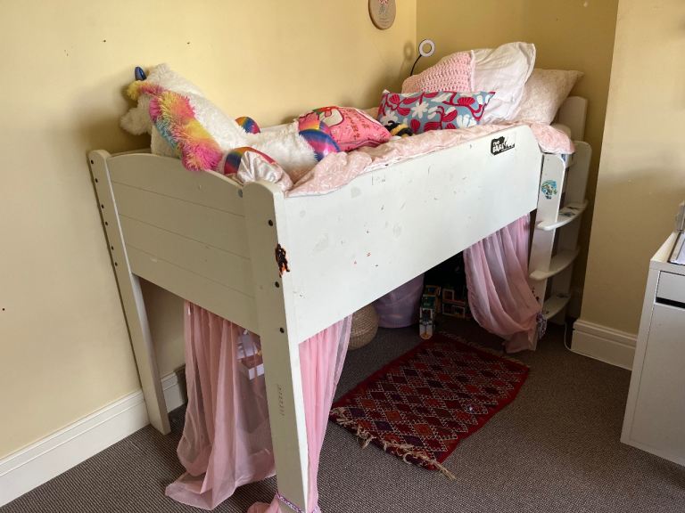 FINAL PRICE DROP £25 only- Aspace mid sleeper single bed & mattress children / kids 