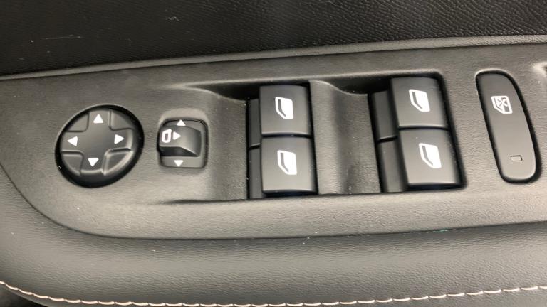 2025 Peugeot 208 1.2 Hybrid 100 Allure 5dr e-DSC6 HATCHBACK PETROL Automatic