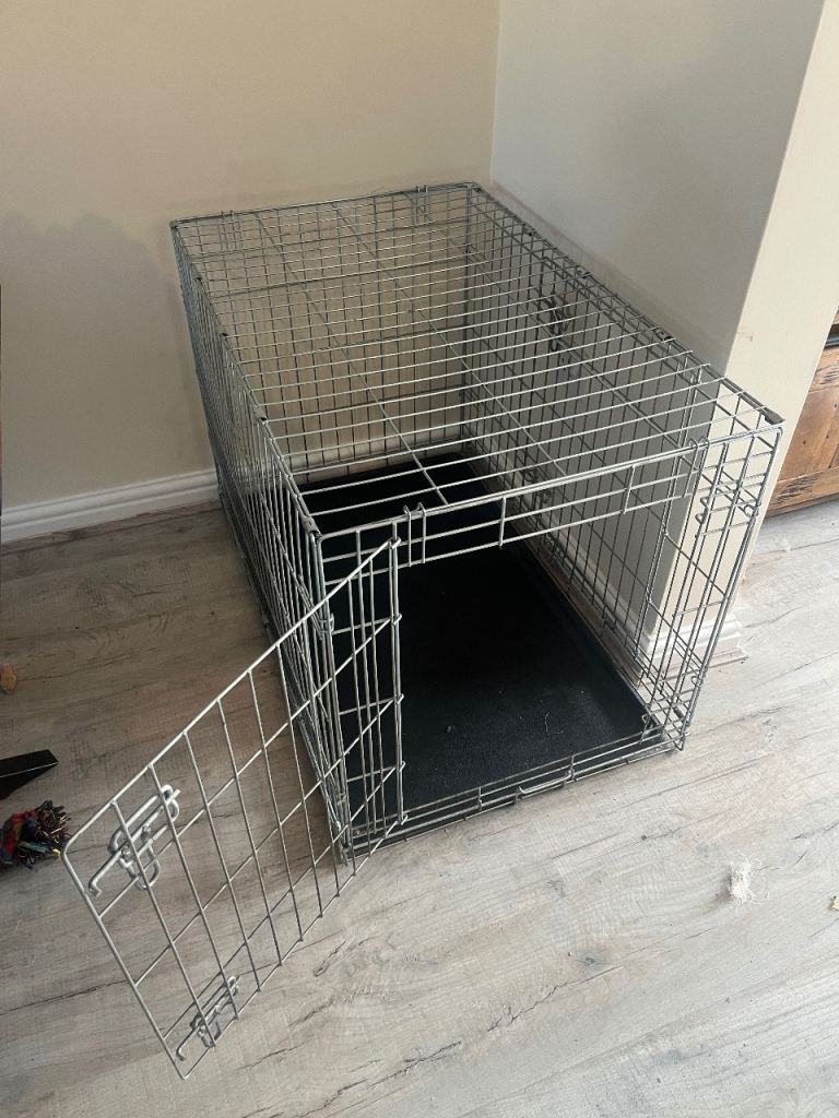 Dog cage 