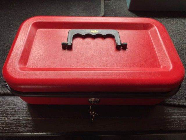 CASH/MONEY BOX - PERSONAL DOCUMENTS ETC - NEW CONDITION - ONLY £10