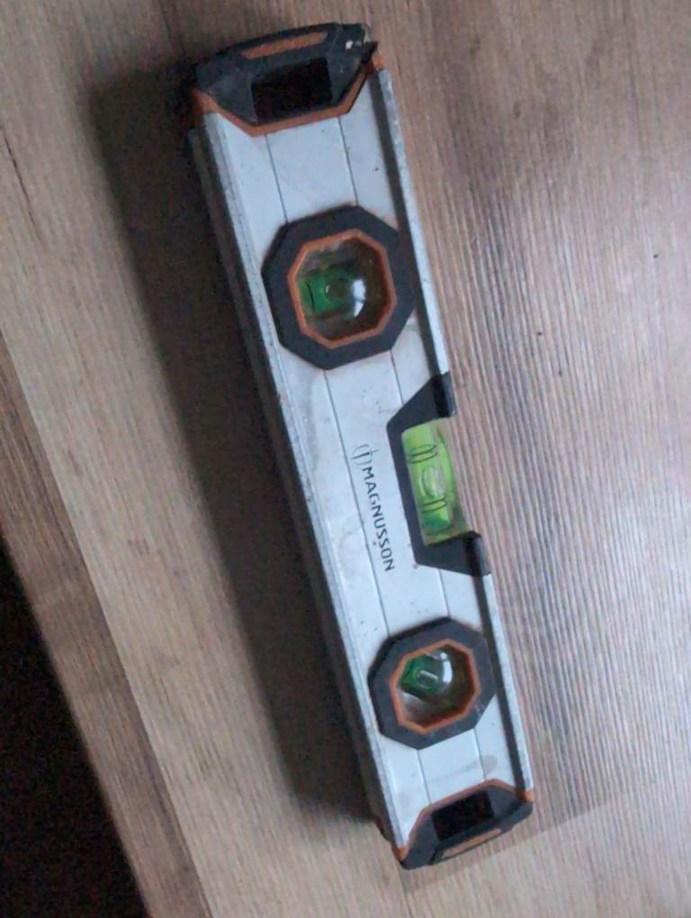 1 ft spirit level Magnusson 
