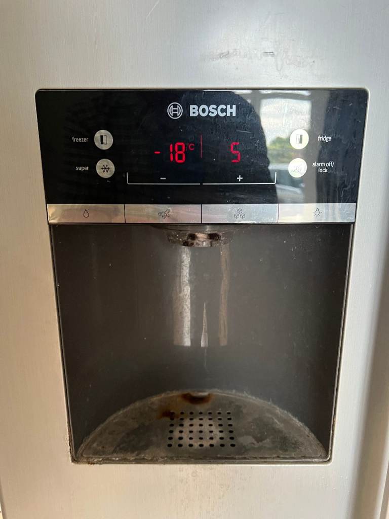 Free of Charge:  Bosch Fridge Freezer Water Dispenser - Good Condition