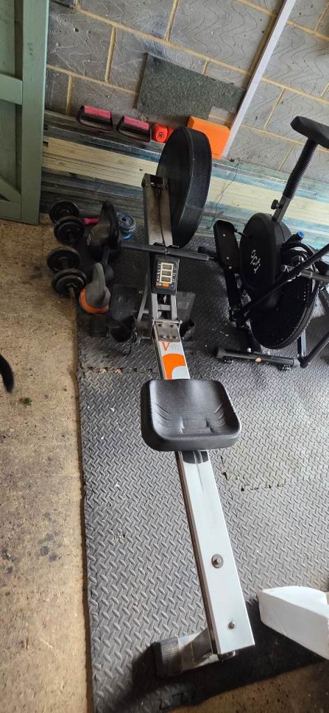 V-fit Rowing Machine – Fair Condition