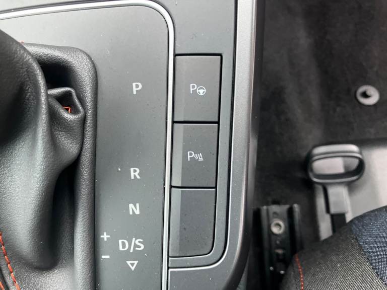 2025 SEAT Arona 1.0 TSI 115 FR Black Edition 5dr DSG Hatchback PETROL Automatic