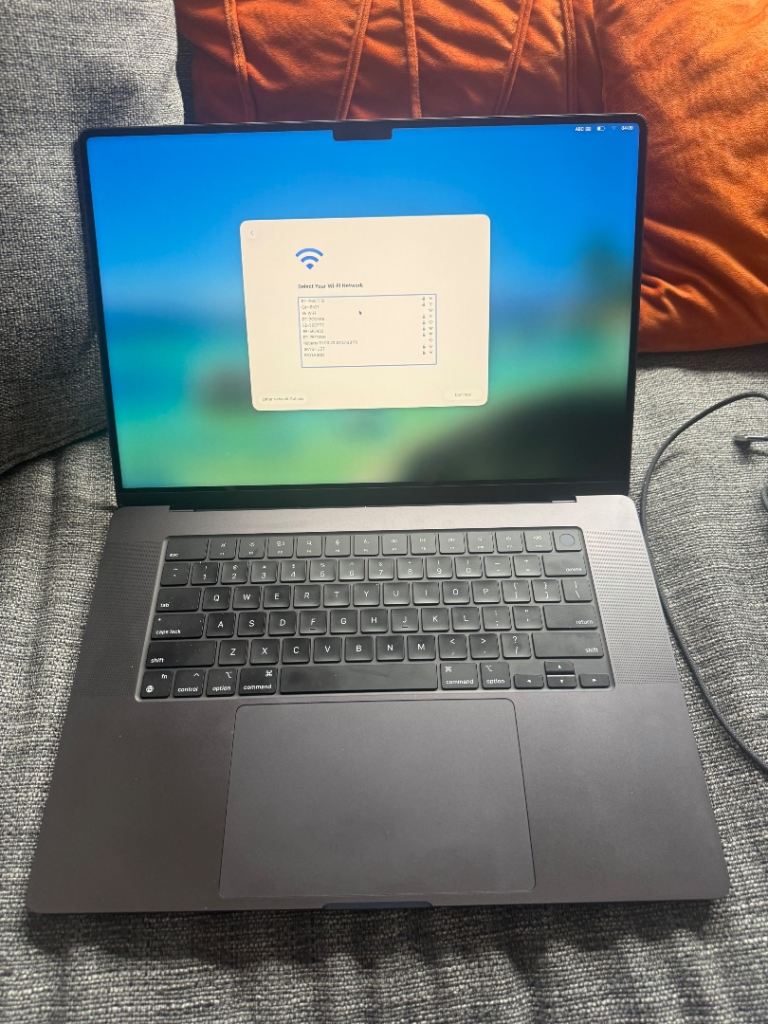 16 inch MacBook Pro M3 MAX 48GB RAM 1TB SSD