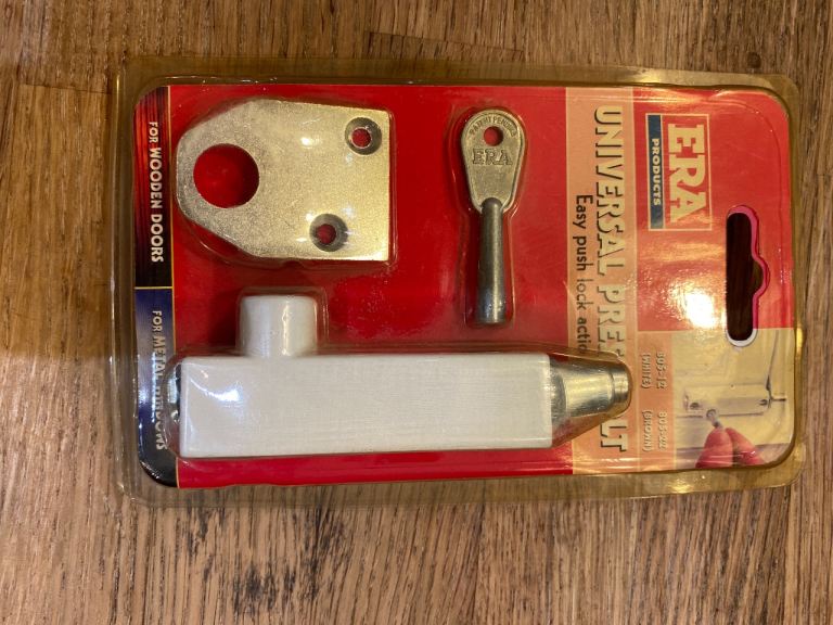 Universal pressbolt white