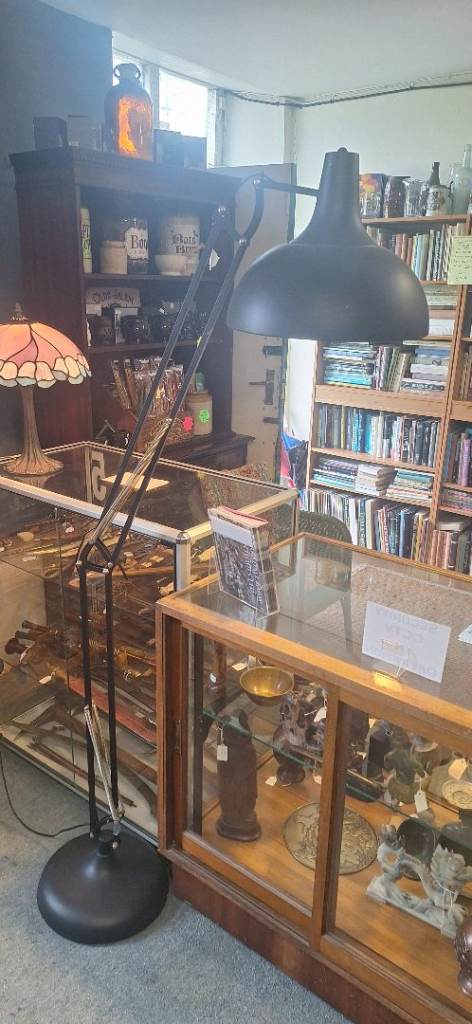 Black Adjustable Floor Lamp – Good Condition reduced price 