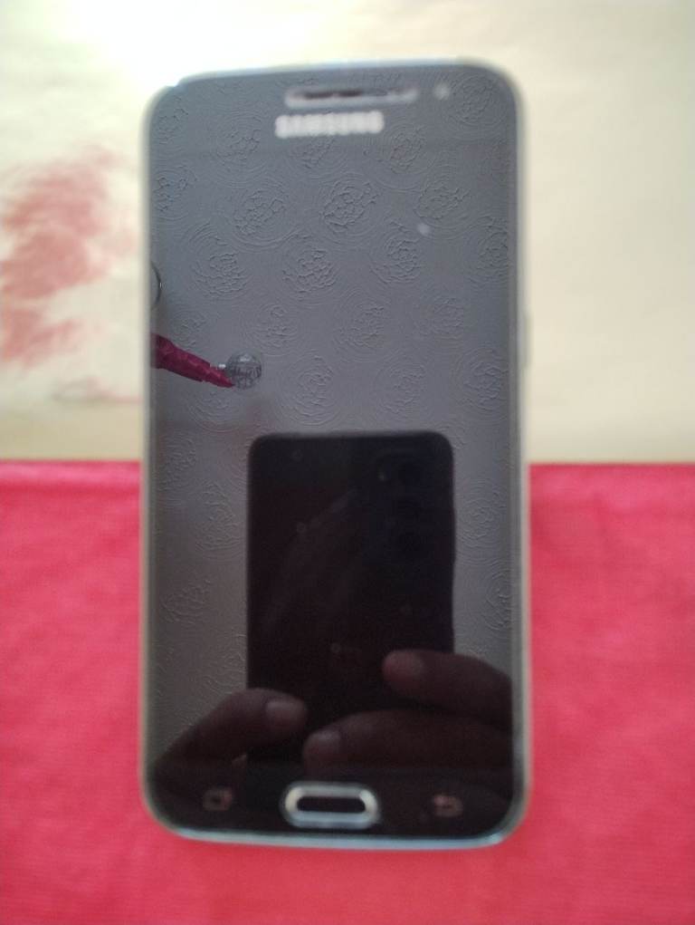 Samsung Galaxy J2 Pro mobile phone. 5inch. Black. 16GB memory. Dual SIM. Unblocked