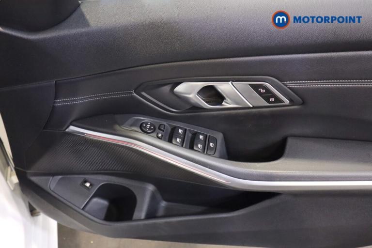 2021 BMW 3 Series 330e M Sport 4dr Step Auto SALOON PETROL/ELECTRIC Automatic