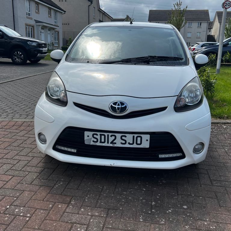 Toyota, AYGO, Hatchback, 2012, Manual, 998 (cc), 3 doors