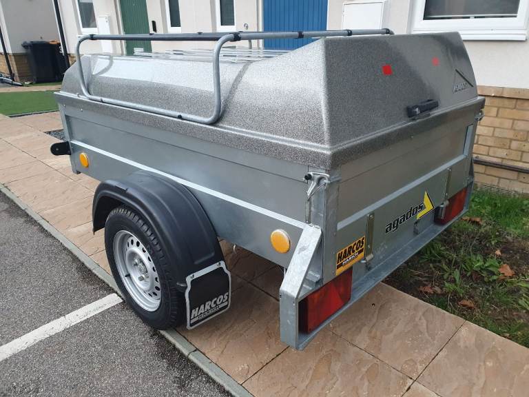 Agados 6x4 Trailer with lockable hard top and roof rack 