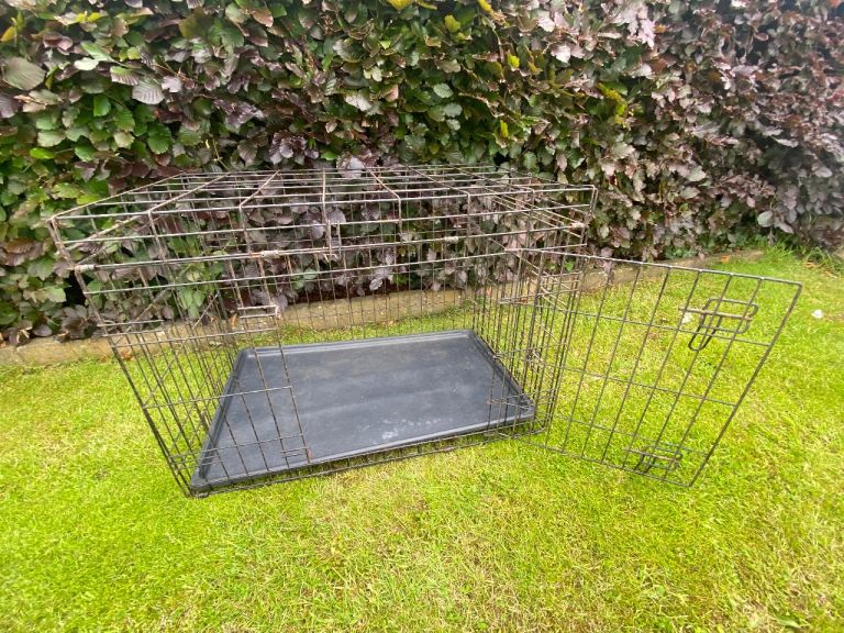 Foldable Dog Crate 30 inch x 18inch 2 doors