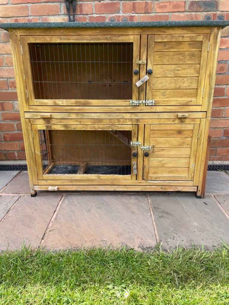 Rabbit hutch