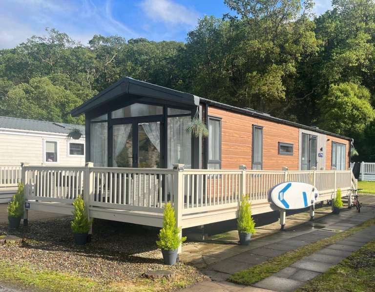 **FOR SALE ** 2022 VICTORY LAKEWOOD LODGE – 2 BEDROOM/SLEEPS 6 | LOCH EARN LEISURE PARK