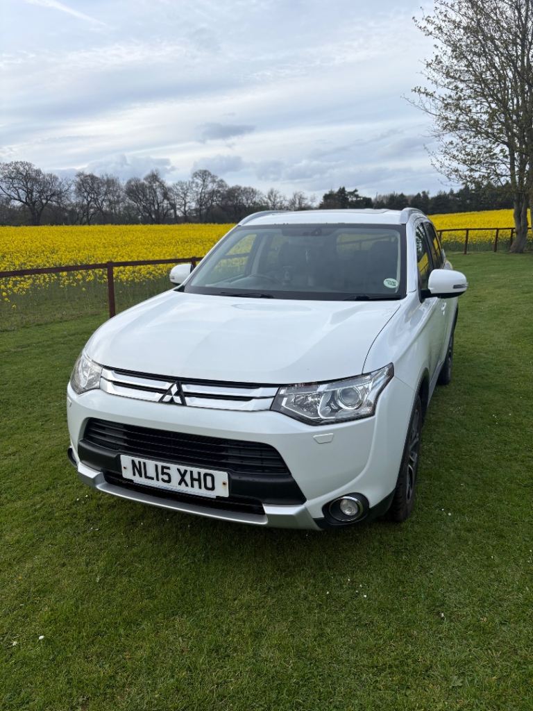 Mitsubishi, OUTLANDER, FULL YEAR MOT, 2015, Manual, 2.2cc, 7 seats, tow bar