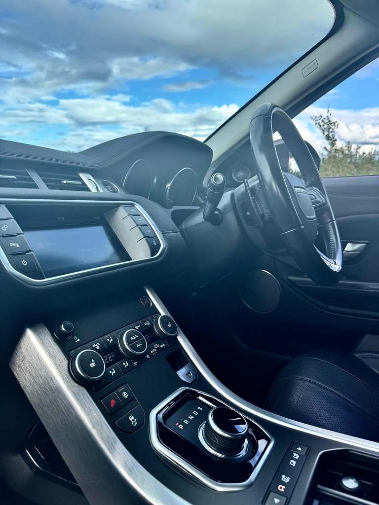 LAND ROVER RANGE ROVER EVOQUE 2.0 TD4 SE Tech 2018